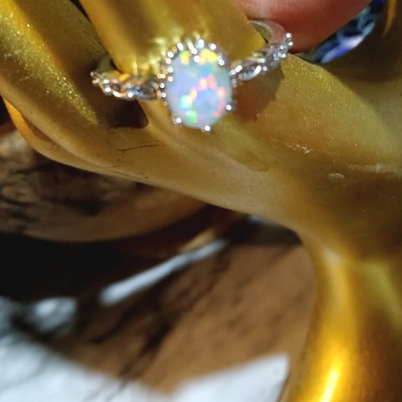Opal & CZ Diamond 💍 Ring - Picture 6 of 7